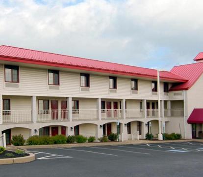 Photo of Red Roof Inn Lancaster