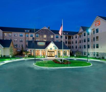 Best hotels with Spa and Wellness Center in Dover (Delaware)