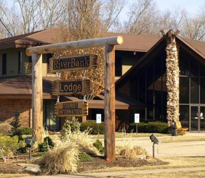 Photo of RiverBank Lodge