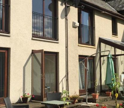 Photo of Riverside House