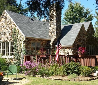 Photo of Rock Cottage Gardens B&B