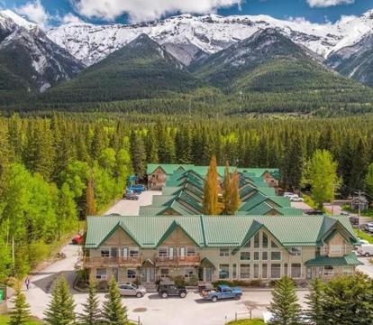 Photo of Banff National Park Wood lodge