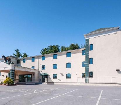 Photo of Rodeway Inn and Suites - Charles Town,WV