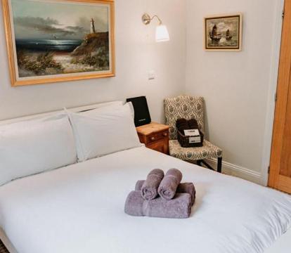 Photo of Creeksea Place Barns