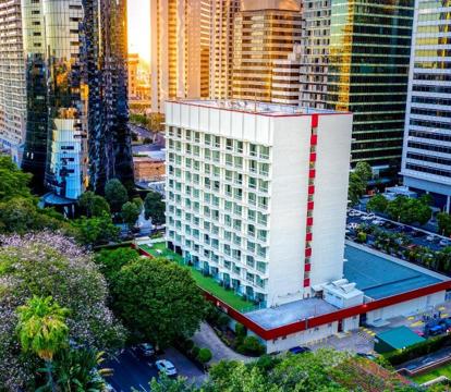 Photo of Royal On The Park