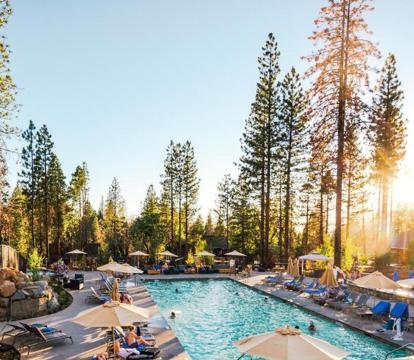Best hotels with Spa and Wellness Center in Groveland (California)