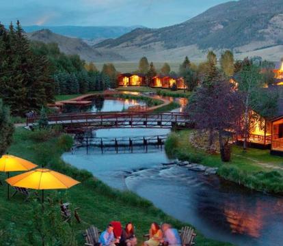 Best hotels with Spa and Wellness Center in Jackson (Wyoming)