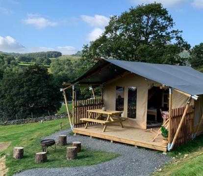 Photo of Glamping Lodge with Hot Tub in heart of Snowdonia