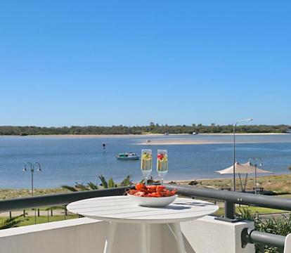Photo of Sandcastles On The Broadwater