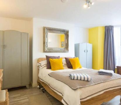 Photo of Seaside Hideaway - With parking