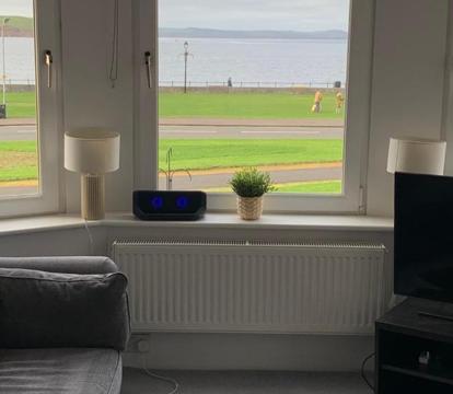 Photo of Seaview one bedroom apartment in centre of Largs