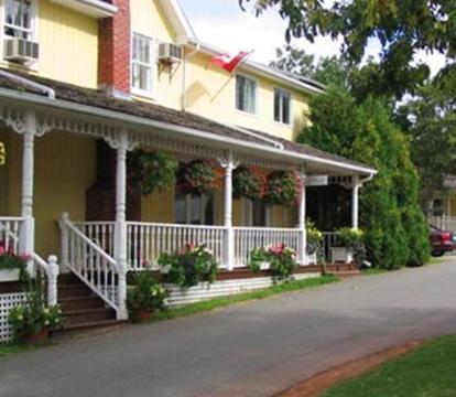 Photo of Shining Waters Country Inn