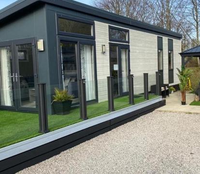 Photo of Silverdale Lodge Hot Tub & Wifi