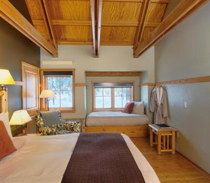 Photo of Sleeping Lady Mountain Resort