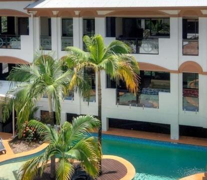 Photo of REGAL 32 APARTMENT - SPA BATH - Macrossan St