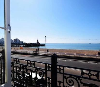 Photo of Spacious 3 bedroom Beachfront property with amazing sea views!