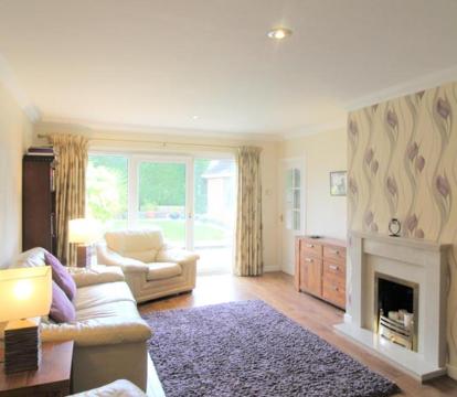 Photo of Spacious bungalow/private garden-sleeps up to 6