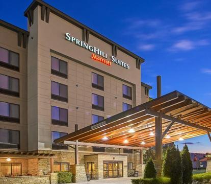 Photo of SpringHill Suites Pigeon Forge