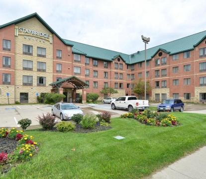 Best hotels with Hot Tub in room in Clive (Iowa)