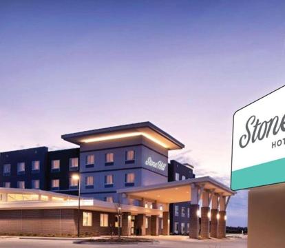 Photo of StoneHill Lawrence, Trademark Collection by Wyndham