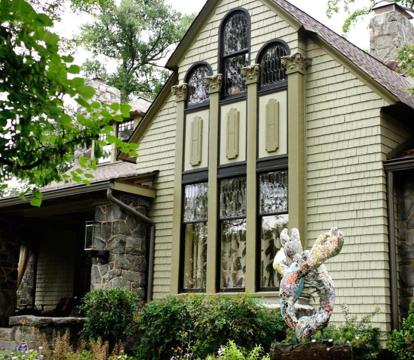 Photo of Stonehurst Place Bed & Breakfast