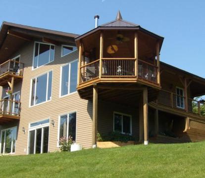 Photo of Strong Timbers BnB