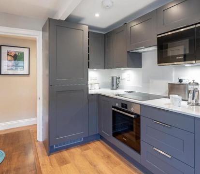 Photo of Stunning & Central Milsom Street Apartment