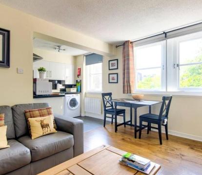 Photo of Stunning Studio Apartment Castle View