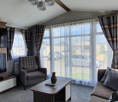 Photo of RJ Luxury Caravan Hire With Hot Tub