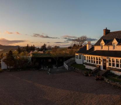 Photo of Summer Isles Hotel