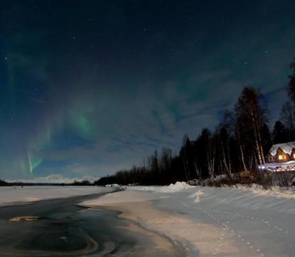 Escape to Romance: Unwind at Our Handpicked Selection of Romantic Hotels in Talkeetna (Alaska)