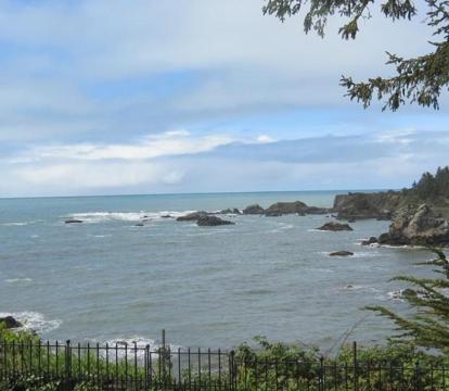 Photo of Tanbark Shores Guest Suite
