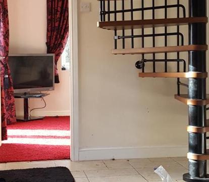 Photo of Tarn Cottage