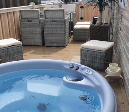 Photo of Relaxing Breaks with Hot tub at Tattershal lakes 3 Bedroom