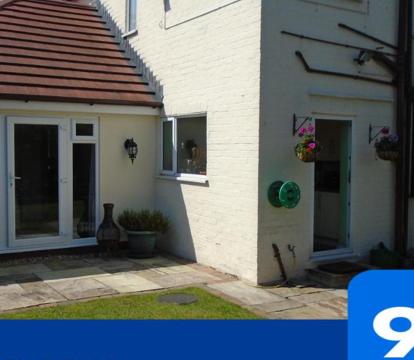 Photo of TEA in Liverpool - Private - Quiet - Ground Floor - En-suite - Walk-in-shower