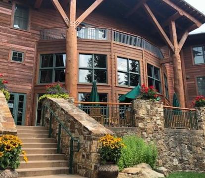 Best hotels with Spa and Wellness Center in Teton Village (Wyoming)