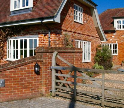 Photo of Thatched Cottage