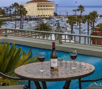 Escape to Romance: Unwind at Our Handpicked Selection of Romantic Hotels in Avalon (California)