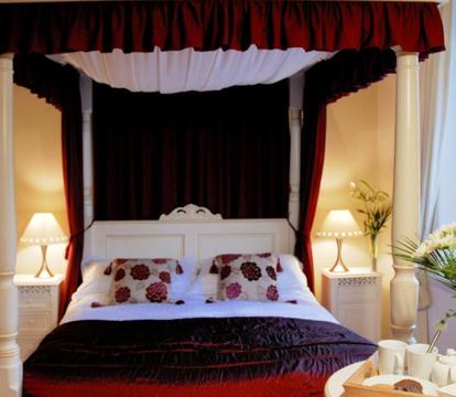 Photo of The Bath House Boutique B&B - IN-ROOM Breakfast - FREE parking