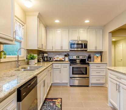 Photo of The Blue Door Bungalow - Luxury Home Downtown Houston