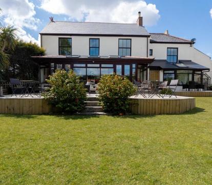 Best hotels with Babysitting and Childcare services in Cornwall for adults who need a break to relax and unwind together.