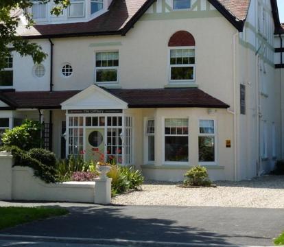 Photo of The Cliffbury