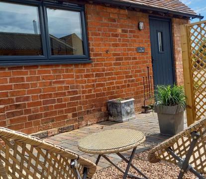 Photo of The Cow Shed, Modern Barn Conversion, Kenilworth