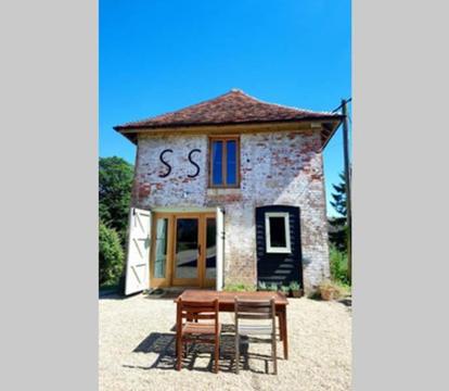 Photo of The Dovecote - unique self-contained 1bed renovated barn