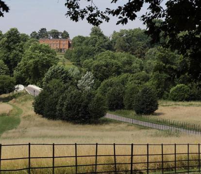 SpaHotels in Chandler's Cross (Hertfordshire)