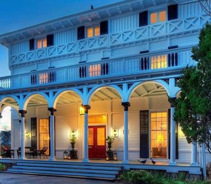 Best Adults-Only hotels in Middletown (Rhode Island)