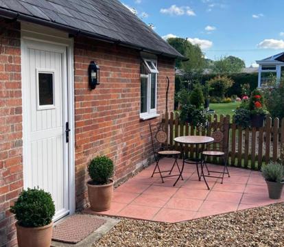 Adults Only Hotels in North Tidworth (Wiltshire)