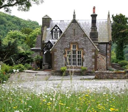 Adults Only Hotels in Cressbrook (Derbyshire)