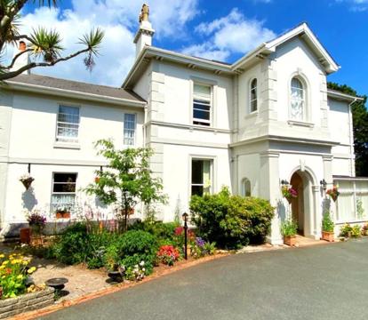 Photo of Muntham Luxury Holiday Apartments