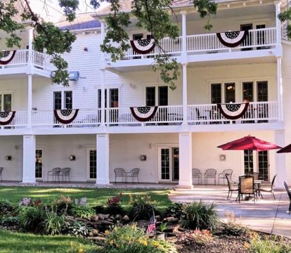 Best hotels Iowa to enjoy a romantic getaway with your couple, a sexy getaway or a Valentine's weekend
